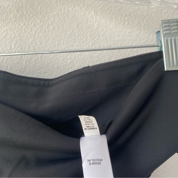 Athleta 7/8 Stealth Trucool Perforated Leggings Women's Medium - Picture 6 of 10